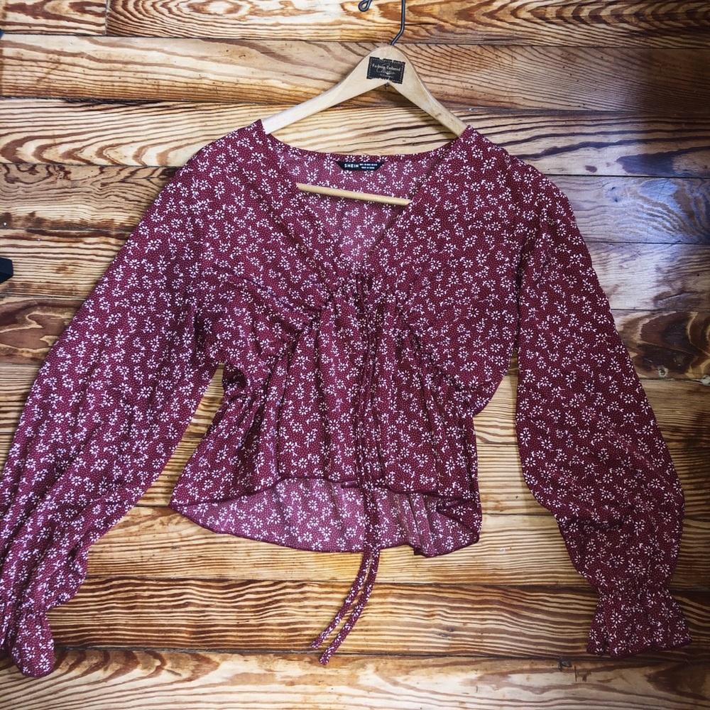 Bell Sleeved Cinched Peplum Top